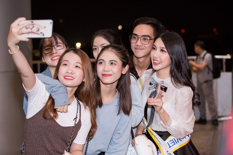 Thùy Tiên cho biết tuy có chút hồi hộp vì thời gian chuẩn bị cho cuộc thi không nhiều nhưng cô vẫn rất tự tin. Người đẹp đã trải qua gần 3 tuần tích cực hoàn thiện các kỹ năng cũng như rèn luyện sức khỏe, để đảm bảo phong độ tốt nhất tham gia các hoạt động trong khuôn khổ cuộc thi dưới thời tiết vào mùa lạnh ở Nhật.