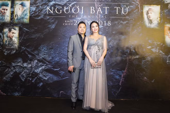 Trong thời điểm ban đầu khi phim khởi quay, Đinh Ngọc Diệp tham gia một vai diễn có vai trò dẫn dắt câu chuyện. Niềm vui nhân đôi sau bao ngày mong ngóng, vợ chồng Đinh Ngọc Diệp đã có tin vui. Nói về dự án đã được ấp ủ suốt 5 năm trời, Victor Vũ không khỏi xúc động và gửi lời cảm ơn tất cả những người đã ủng hộ và tin tưởng anh trong quá trình thực hiện bộ phim.