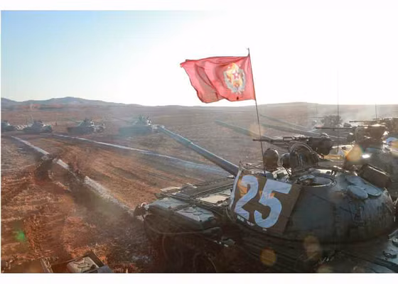 Các dòng tăng Ch'ŏnma-ho và P'okpung-ho được Triều Tiên sản xuất trên cơ sở tăng T-62 và T-72 của Liên Xô.