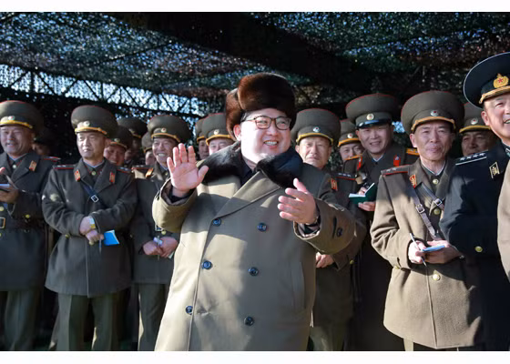  Cuộc đua xe tăng của Triều Tiên được giám sát trực tiếp bởi nhà lãnh đạo Kim Jong-un.