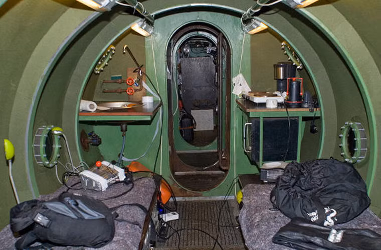 Bên trong phòng sinh hoạt, ngủ nghỉ của tàu ngầm lớp Ghadir, Yono có lẽ cũng tương tự.