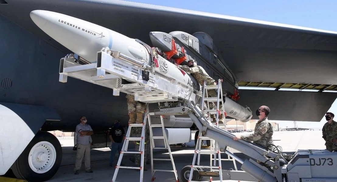 Về phần Washington, sau khi quyết định đình chỉ dự án AGM-183A ARRW, Không quân Mỹ vẫn chưa từ bỏ tham vọng sở hữu tên lửa siêu thanh khi họ vẫn còn chương trình tên lửa hành trình siêu vượt âm HACM (Hypersonic Attack Cruise Missile).