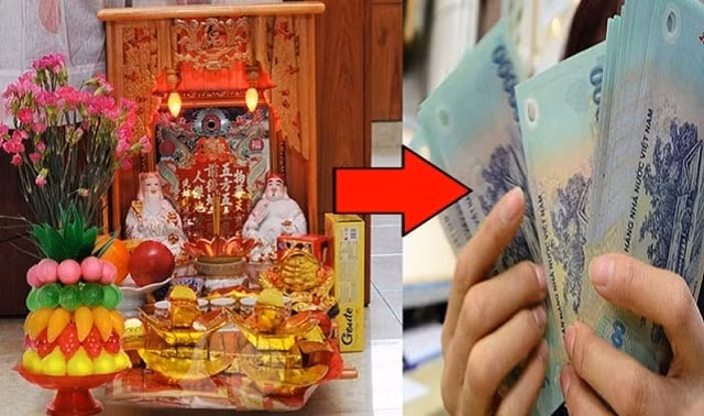 Những kiêng kỵ không đặt lên bàn thờ Thần Tài. - Không nên đặt những hoa quả chín nẫu, hoặc những loại quả có mùi thơm nồng như sầu riêng, mít, dứa... Không đặt để bàn thờ bừa bộn thiếu dọn dẹp lâu ngày, bởi điều này sẽ ảnh hưởng tới tài lộc trong nhà bạn. Ngoài ra, bạn cũng không nên đặt hoa giả, quả giả lên bàn thờ Thần Tài bởi việc này vô cùng kiêng kỵ. Điều này chẳng khác nào bạn đi lừa dối thánh thần thì chẳng bề trên nào có thể độ mạng và phù hộ cho bạn được. (*) Thông tin chỉ mang tính tham khảo, chiêm nghiệm