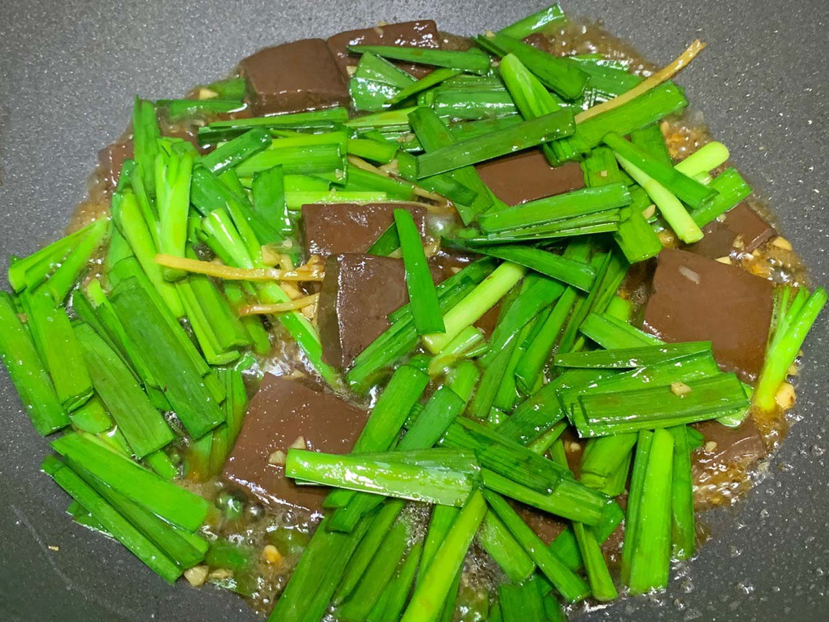 Mon nay co luong sat gap 10 lan thit heo nhung gia re beo-Hinh-5