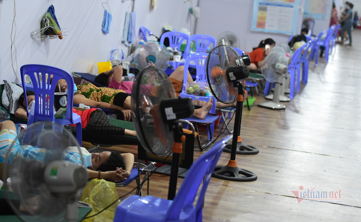 F0 triệu chứng nhẹ, trung bình nằm điều trị tại bệnh viện