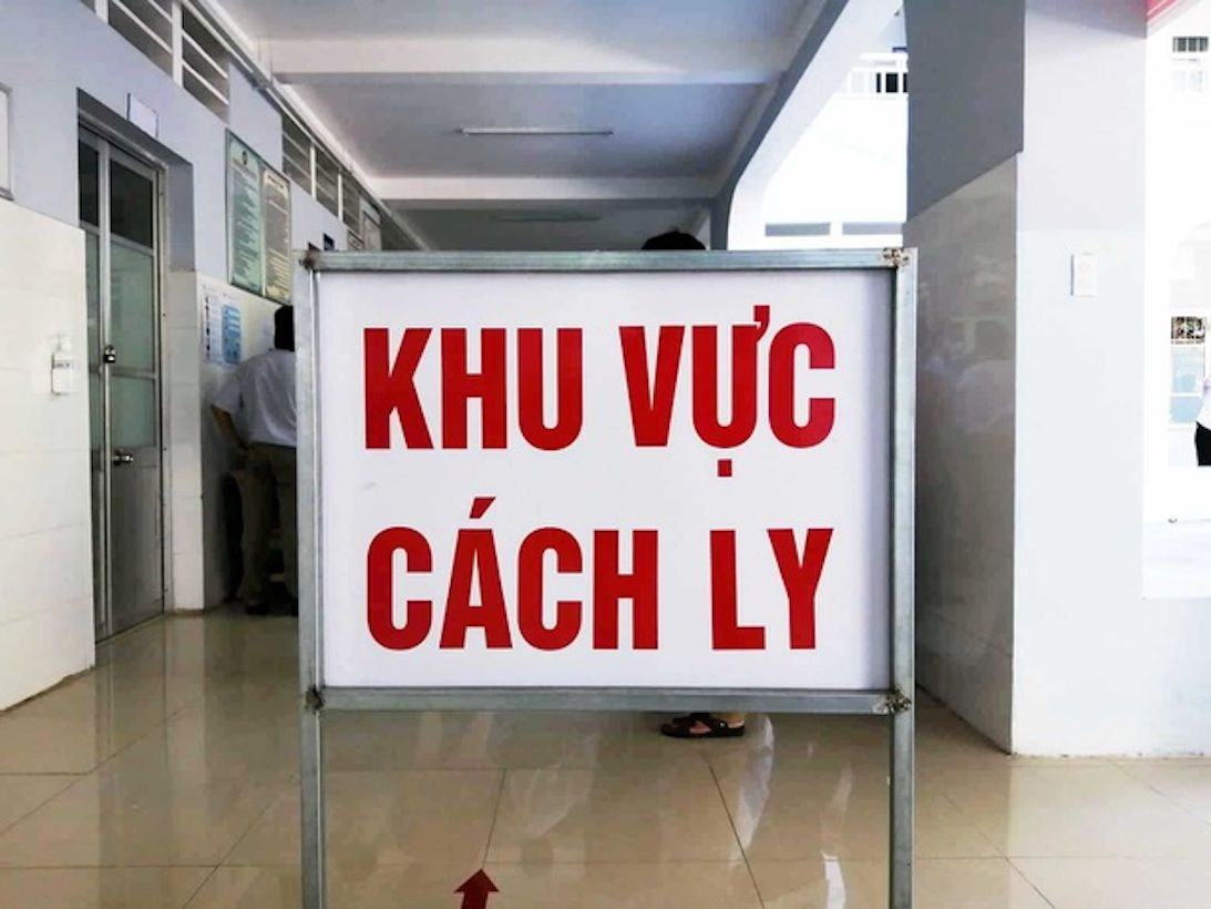 Nam thanh nien bo tron khoi khu cach ly di tham ban gai