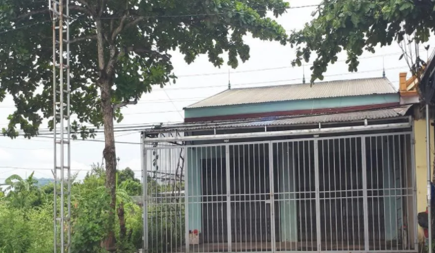 Tin nong 4/11: Vo khong cho ngu cung, chong do xang dot nha-Hinh-2