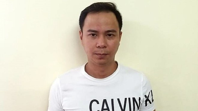 Trích xuất dữ liệu điện tử trên các trang cá cược trung gian, cơ quan điều tra phát hiện từ tháng 2/2019, hệ thống đánh bạc do Hưng tổ chức có hơn 3.800 tài khoản tham gia. Theo cảnh sát, tổng số tiền giao dịch được ghi nhận qua dữ liệu điện tử là hơn 1.000 tỷ đồng.