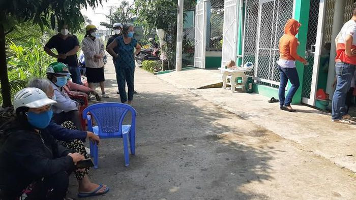  Nghi án phóng hỏa đốt nhà khiến 4 người thương vong: Ngày 3/11, Công an tỉnh Tiền Giang cho biết đã khám nghiệm hiện trường, khám nghiệm tử thi, điều tra làm rõ nguyên nhân vụ cháy nhà làm 2 người chết và 2 người bị thương nặng tại TP Mỹ Tho vào đêm 2/11. Theo cơ quan chức năng, vụ cháy này có khả năng có người phóng hỏa.