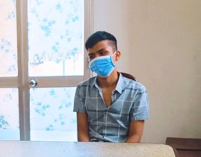  Đòi chia tay người yêu, cô gái 20 tuổi bị đánh, cướp tài sản: Đến tìm người yêu để lấy lại một số giấy tờ thì 2 bên xảy ra mâu thuẫn, chị N.T.P.T. (20 tuổi, trú quận Liên Chiểu, Đà Nẵng) bị Lê Đình Quý (21 tuổi, trú quận Thanh Khê, TP Đà Nẵng) tát tới tấp vào mặt rồi cướp điện thoại, ví tiền sau đó bỏ trốn. Ngày 8/11, Công an quận Thanh Khê cho biết đã bắt giữ được Quý. 