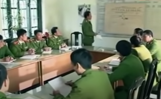 Cơ quan Công an đã dày công dựng lại toàn bộ các mối quan hệ của chị Ngần ở nhiều địa phương, đồng thời xác minh các đối tượng hình sự cộm cán trên địa bàn thành phố Vĩnh Yên và địa bàn huyện Bình Xuyên (giáp ranh với TP Vĩnh Yên) song vẫn không phát hiện một trường hợp nào đáng nghi vấn.