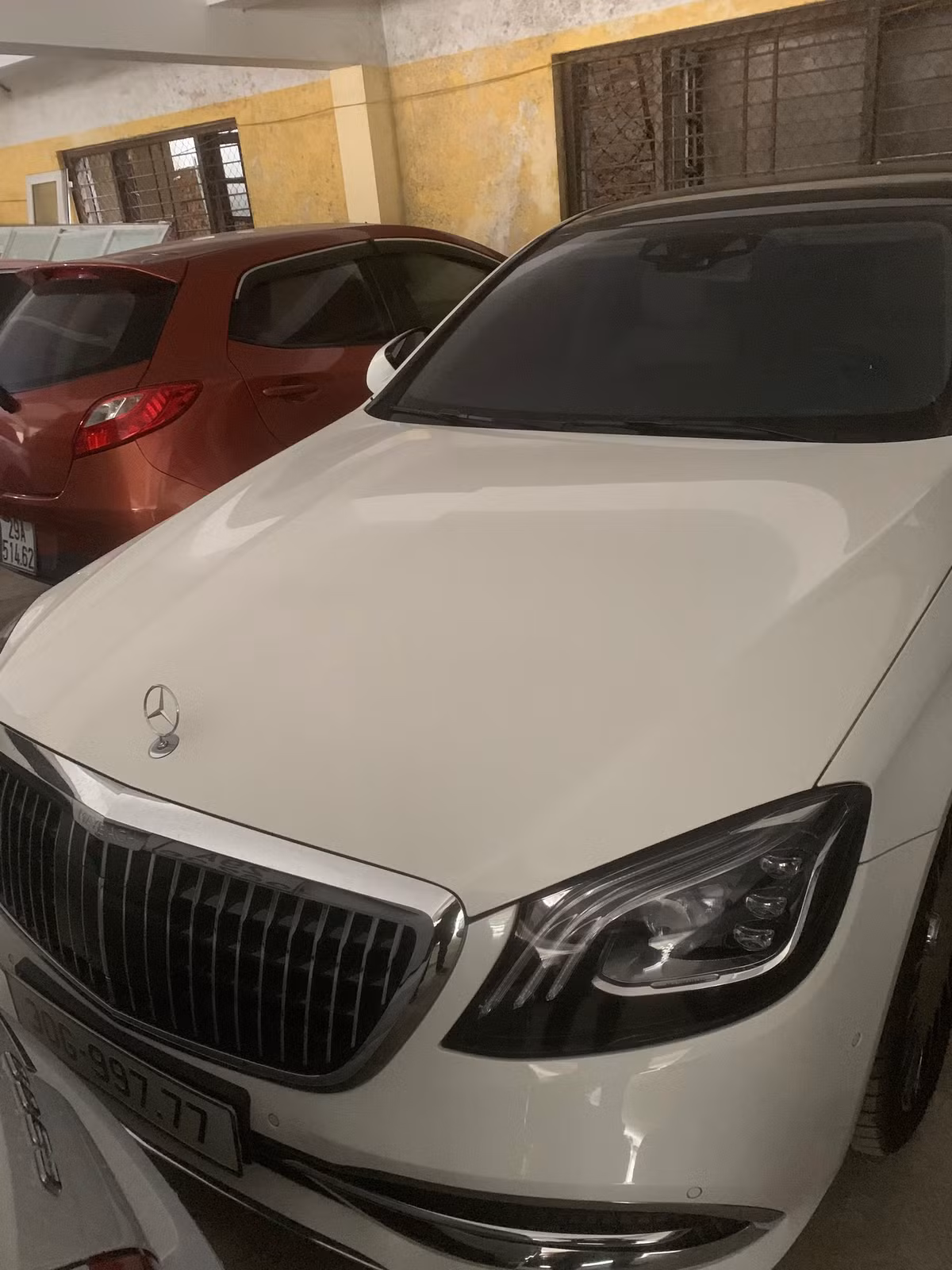 Các con bạc khi muốn tham gia phải đăng ký tạo tài khoản, địa chỉ email sử dụng, điền thông tin cá nhân theo hướng dẫn của game và phải được cấp 1 mã code (mã này được một thành viên đã tham gia cấp và để nhận là cấp dưới của thành viên đó).