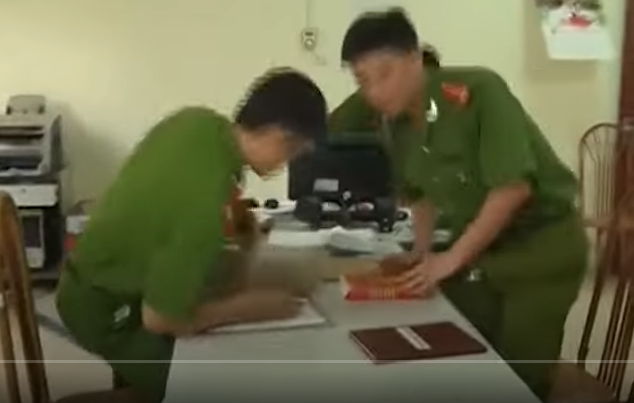 Cái chết của anh Q. đã gây hoang mang cho cả bản Phiên Mựt, bởi thường ngày anh Q. là một cán bộ Công an xã mẫn cán, đã giải quyết rất nhiều vụ việc, giữ gìn trật tự an ninh trong bản. Ngay sau khi nhận được tin báo, Công an xã Mường Giôn, Công an huyện Quỳnh Nhai đã nhanh chóng báo cáo lãnh đạo Công an tỉnh Sơn La.