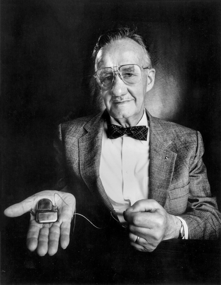 Kỹ sư người Mỹ Wilson Greatbatch đã có một phát minh tuyệt vời đó là tạo ra máy tạo nhịp tim trong một lần phạm sai sót.