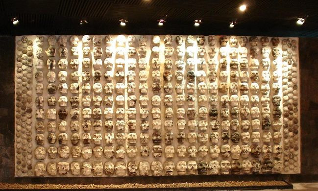 Chia sẻ về phát hiện này, nhà khảo cổ học Barrera Rodriguez cho hay: "Mặc dù chúng tôi không thể xác định có bao nhiêu người trong số những người này là chiến binh, nhưng có lẽ một số là tù nhân được dành cho các nghi lễ hiến tế".