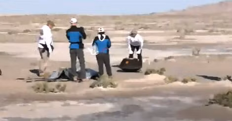 Sứ mệnh OSIRIS-REx được NASA khởi động vào năm 2016 và đến tiểu hành tinh Bennu vào năm 2018. Sau đó, tàu thăm dò hạ cánh, thu thập các mẫu vật của tiểu hành tinh này từ năm 2020 rồi bắt đầu lên kế hoạch đưa trở về Trái Đất.