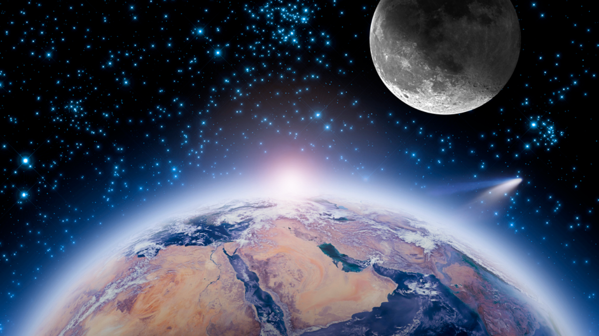 Theo kế hoạch, Artemis 3 sẽ được NASA phóng vào năm 2025 hoặc 2026, tùy thuộc vào sự sẵn sàng của hệ thống phóng Starship do SpaceX phát triển. Các phi hành gia NASA cũng đang tích cực chuẩn bị cho sứ mệnh trở lại Mặt Trăng để giải mã những bí ẩn về thiên thể này cũng như tìm kiếm sự sống ngoài hành tinh.