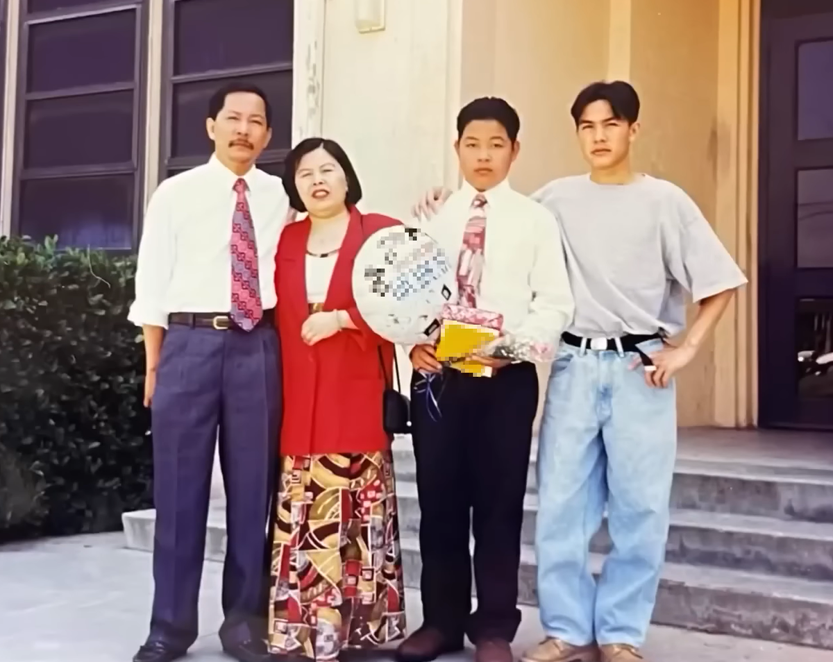 Quang Le he lo anh “doc” chup cung My Tam thoi chua noi tieng-Hinh-4