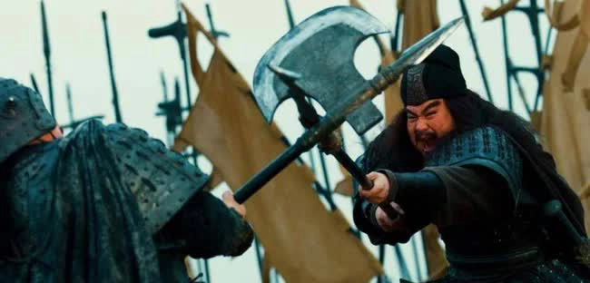 Tiếng hét của Trương Phi to như sấm cộng thêm đôi mắt trợn tròn, tay cầm xà mâu khiến 9 mãnh tướng của Tào Tháo (bao gồm: Hạ Hầu Đôn, Hứa Chử, Nhạc Tiến, Trương Cáp…) cùng những binh sĩ đi cùng sợ hãi, không dám xông lên giao đấu với võ tướng của Lưu Bị.