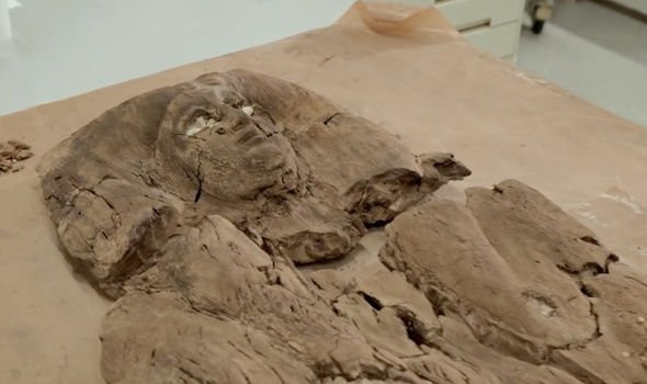 Kỳ bí xác ướp mỹ nhân “nằm nhầm” trong mộ Pharaoh Ai Cập Ky bi xac uop my nhan “nam nham” trong mo Pharaoh Ai Cap