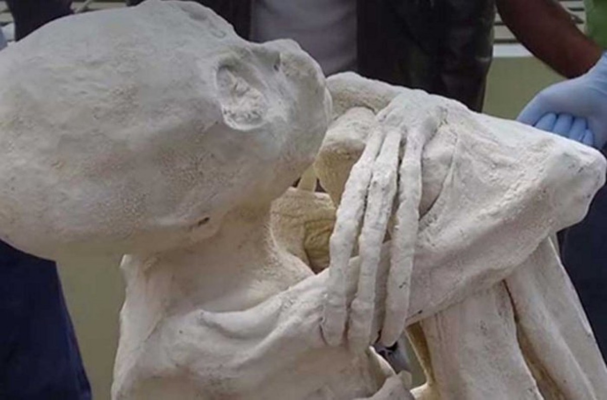 Năm 2017, các chuyên gia phát hiện một ngôi mộ có niên đại khoảng 6.500 tuổi ở cao nguyên Nazca, Peru. Khi khai quật, họ tìm thấy một xác ướp có 3 ngón tay, chân kỳ dị thay vì đủ 5 ngón như người bình thường.