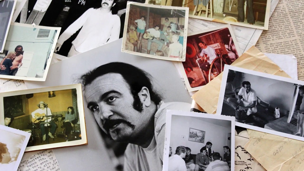 Từ đây, một số thuyết âm mưu xuất hiện. Một giả thuyết cho rằng ông Jim Sullivan có thể bị người ngoài hành tinh bắt cóc vì bài hát đã sáng tác và trình diễn hé lộ bí mật về họ.