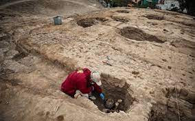 Nhóm nghiên cứu suy đoán người này có thể đã sống trong thời kỳ tái tổ chức xã hội ban đầu của nền văn hóa Ychsma.