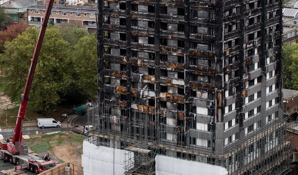 Cảnh sát Anh cho hay ít nhất 80 người đã thiệt mạng trong vụ hỏa hoạn tại tháp chung cư Grenfell. Họ cũng cho rằng không ai sống sót tại 23 trong tổng số 129 căn hộ ở tháp chung cư.