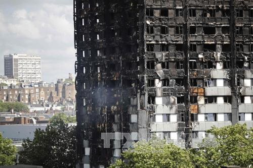 Fiona McCormack, cảnh sát dẫn đầu cuộc điều tra vụ cháy, cho hay phải lực lượng chức năng đã xác định danh tính và nói chuyện với ít nhất một người từ mỗi căn hộ có người sống sót. Bà McCormack cho biết 60 công ty đang giúp cảnh sát điều tra vụ cháy nghiêm trọng này.