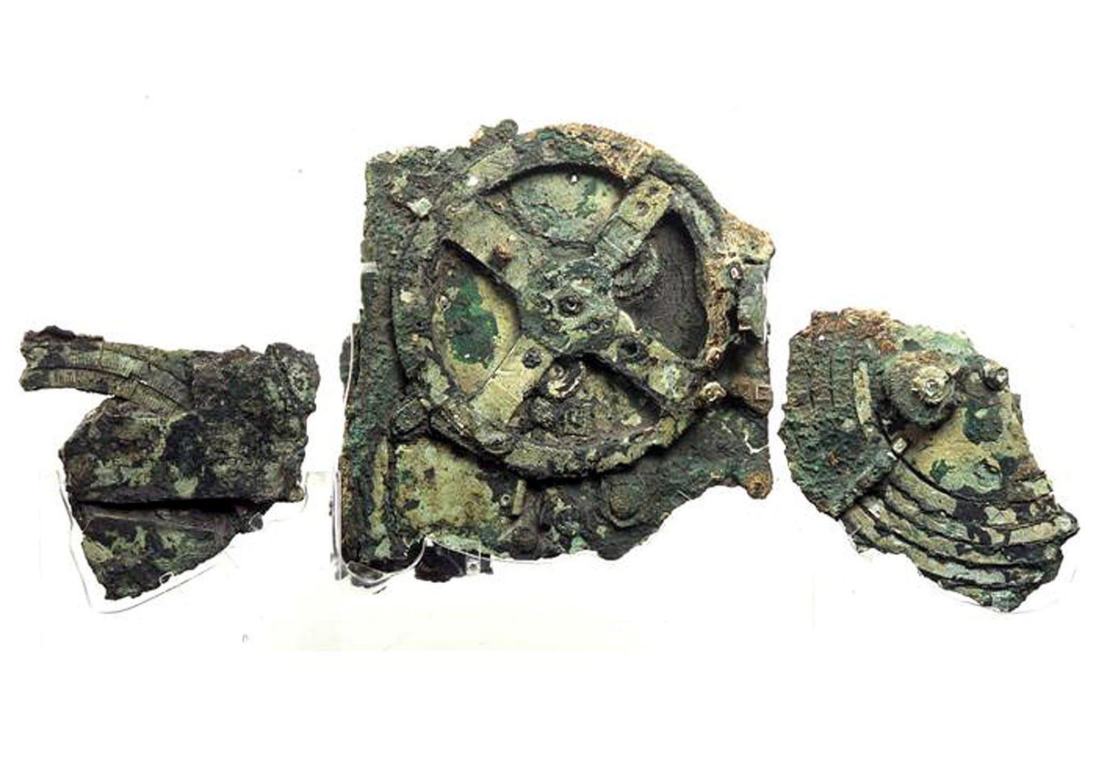 Trong suốt nhiều năm qua, các nhà nghiên cứu cố gắng phục hồi những mảnh vỡ của Antikythera để tạo thành cỗ máy hoàn chỉnh. Qua đó, họ hy vọng sẽ giải mã được cách người xưa tạo ra nó và cách thức hoạt động.