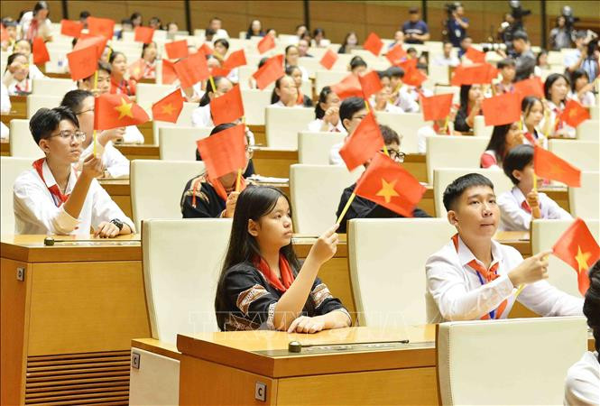 Toàn cảnh phiên họp giả định "Quốc hội trẻ em" lần thứ nhất - Hình 6 Toan canh phien hop gia dinh