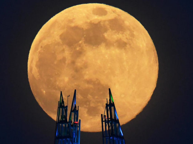 Theo định vị tại TP HCM bằng công cụ của trang Time and Date, thời điểm trăng tròn tuyệt đối sẽ là 16h57 ngày 29/9.