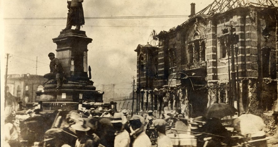Thực tế chứng minh chuyên gia Fusakichi đã sai. Vào trưa ngày 1/9/1923, trận động mạnh làm rung chuyển khu vực Tokyo khiến bếp gas và lò nướng của nhiều gia đình đổ nhào. Ngay khi xảy ra động đất, khoảng 100 đám cháy bùng lên khắp Tokyo.