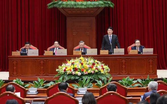 Trung uong thao luan sap xep don vi hanh chinh cac cap