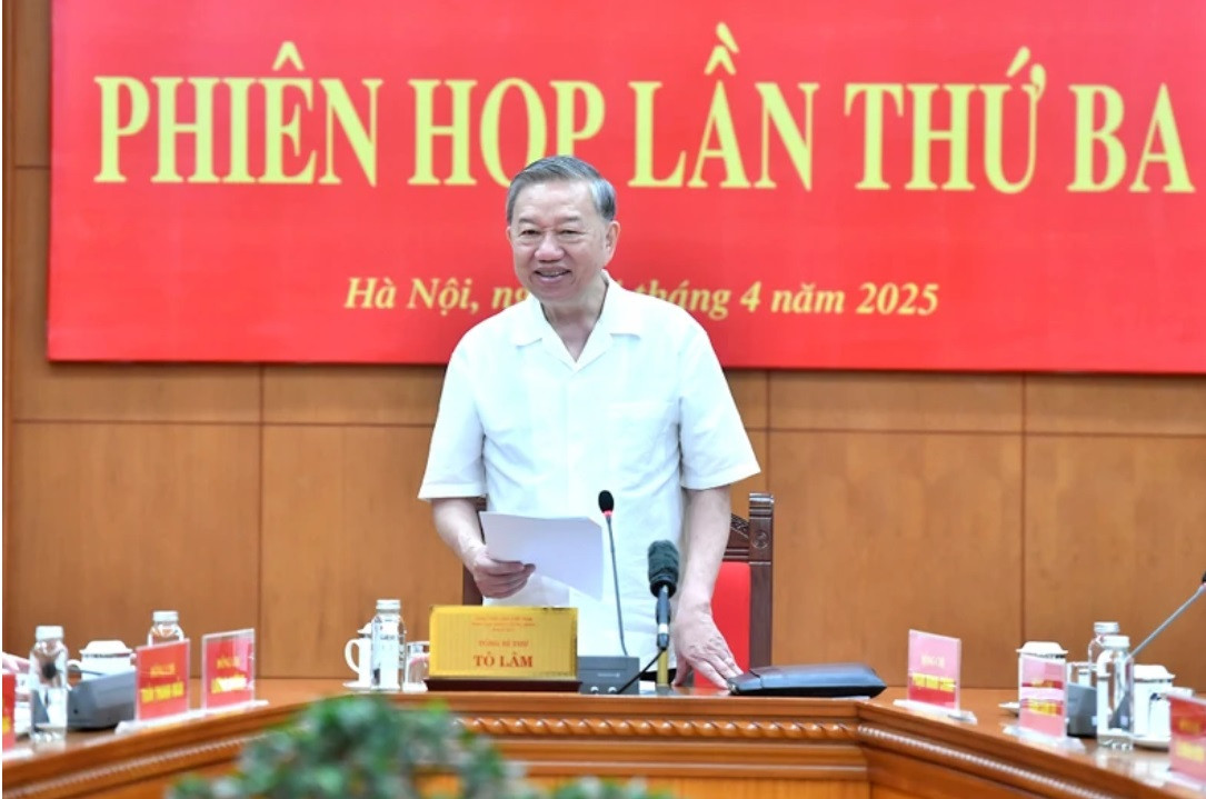 Tong Bi thu To Lam: Nam chac bo tri can bo sau khi sap nhap tinh