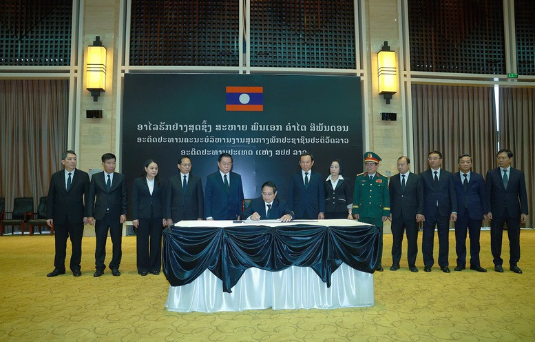 Thu tuong du Le truy dieu nguyen Chu tich nuoc Lao Khamtay Siphandone-Hinh-2