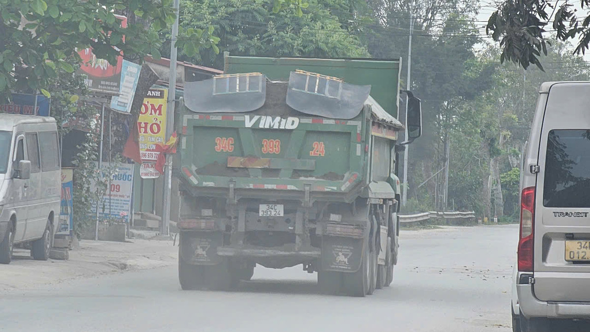 Hai Duong: San lap du an khu dan cu, xe tai “oanh tac” duong 392B-Hinh-8