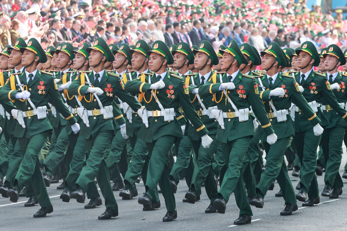 Trực tiếp: Diễu binh, diễu hành kỷ niệm 50 năm ngày thống nhất đất nước - Hình 42 Truc tiep: Dieu binh, dieu hanh ky niem 50 nam ngay thong nhat dat nuoc-Hinh-42