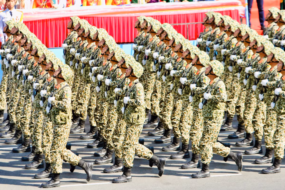 Truc tiep: Dieu binh, dieu hanh ky niem 50 nam ngay thong nhat dat nuoc-Hinh-30