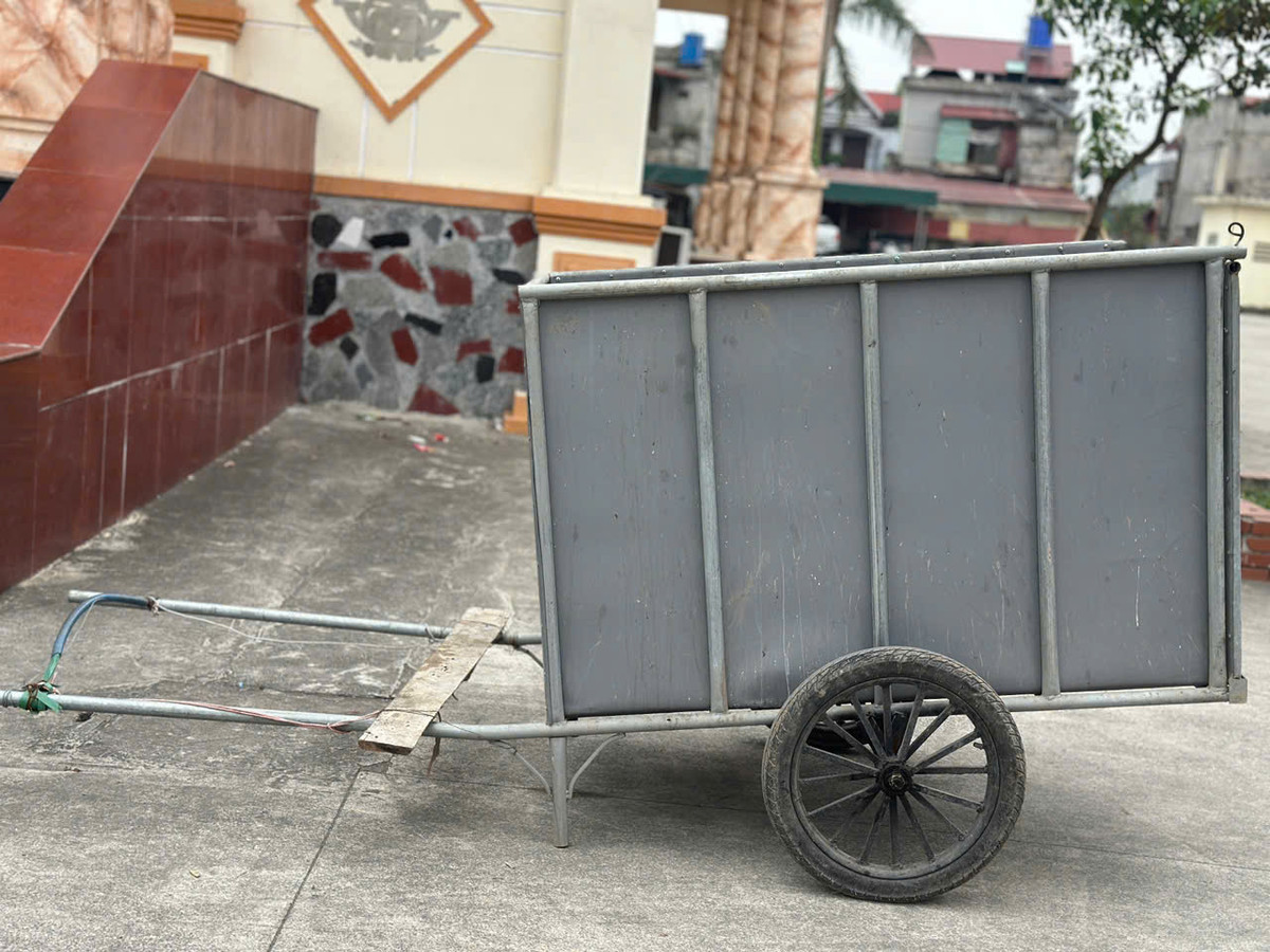 Ten trom than nhien keo xe rac giua duong, gap dung… chu xe