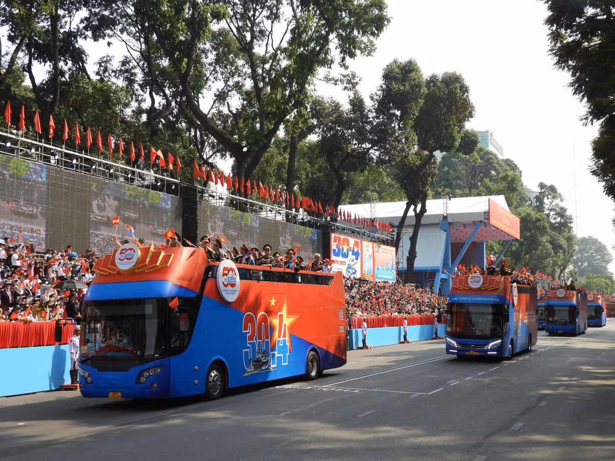 Truc tiep: Dieu binh, dieu hanh ky niem 50 nam ngay thong nhat dat nuoc-Hinh-16