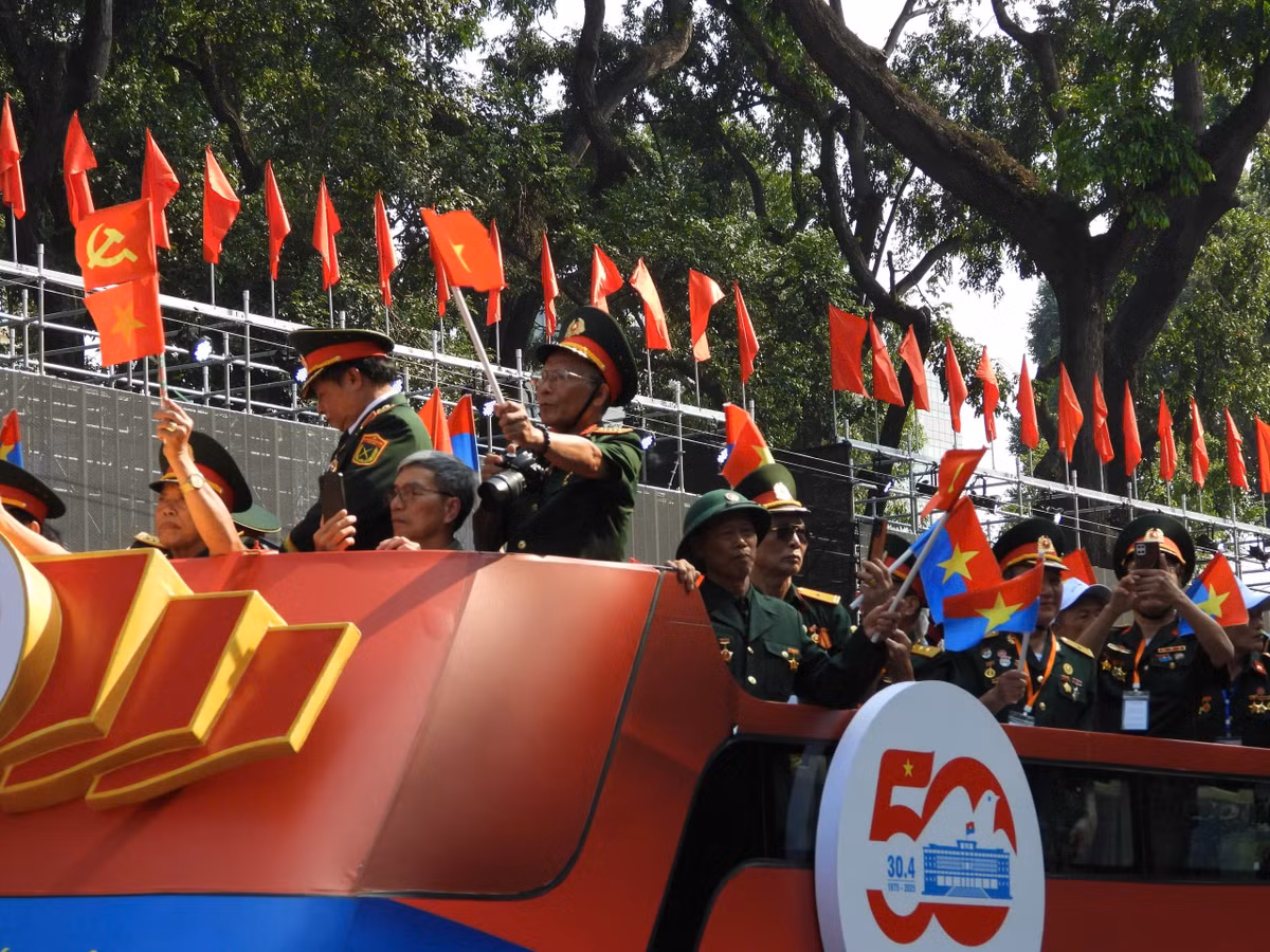 Truc tiep: Dieu binh, dieu hanh ky niem 50 nam ngay thong nhat dat nuoc-Hinh-17