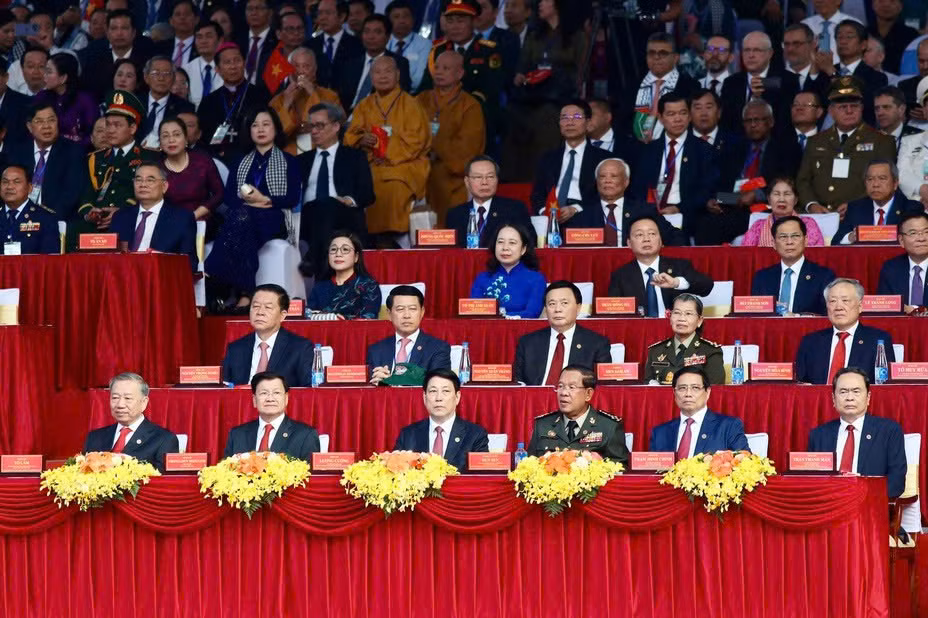 Truc tiep: Dieu binh dieu hanh ky niem 50 nam ngay thong nhat dat nuoc-Hinh-28