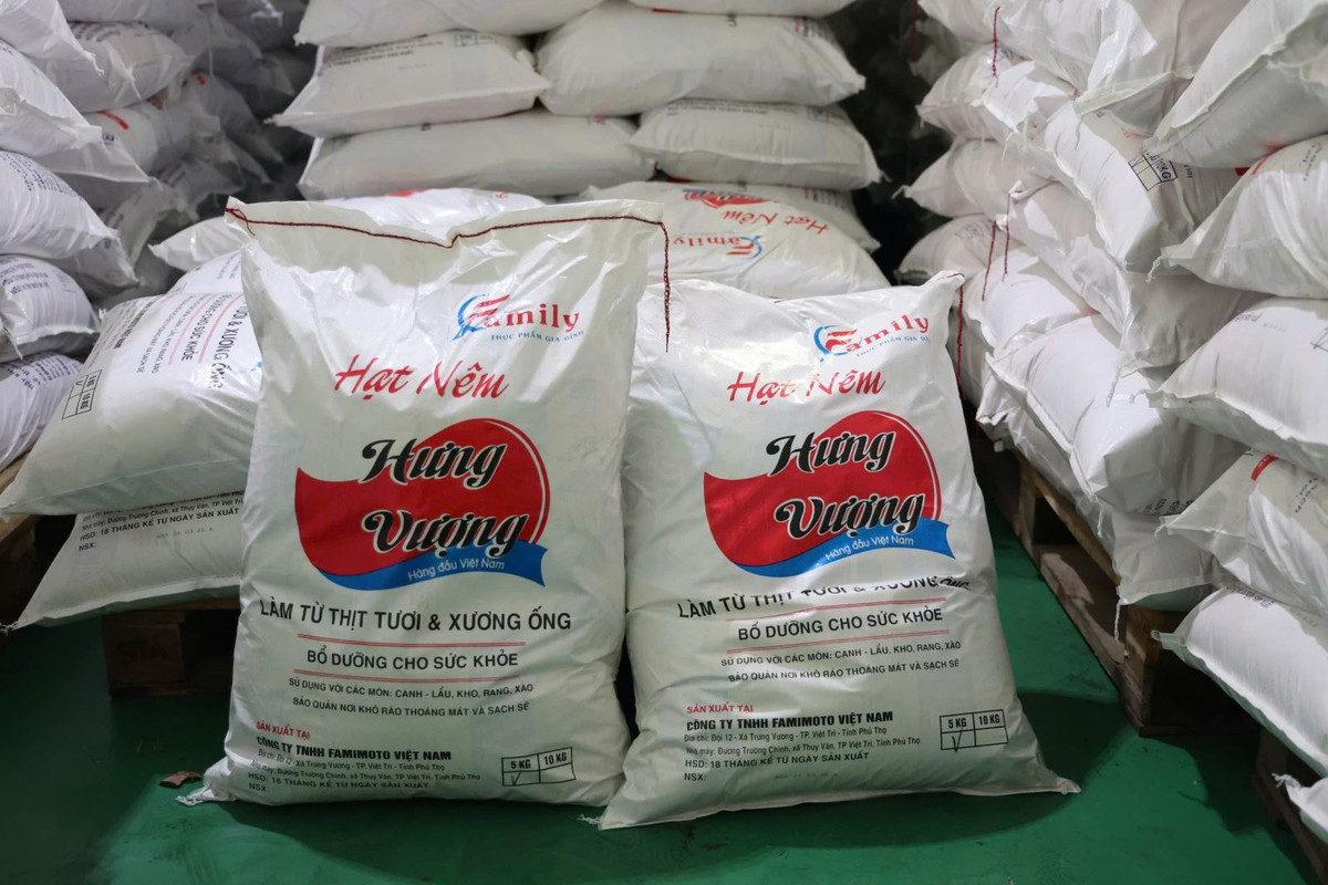 Đột kích xưởng sản xuất bột nêm, dầu ăn, mì chính giả - Hình 6 Dot kich xuong san xuat bot nem, dau an, mi chinh gia-Hinh-6