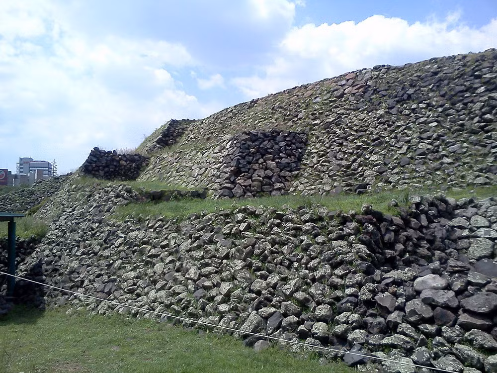 Chủ nhân của kim tự tháp có thể là nền văn minh đầu tiên của khu vực Trung Mỹ mà ngày nay vẫn chưa được biết đến một cách tường tận.