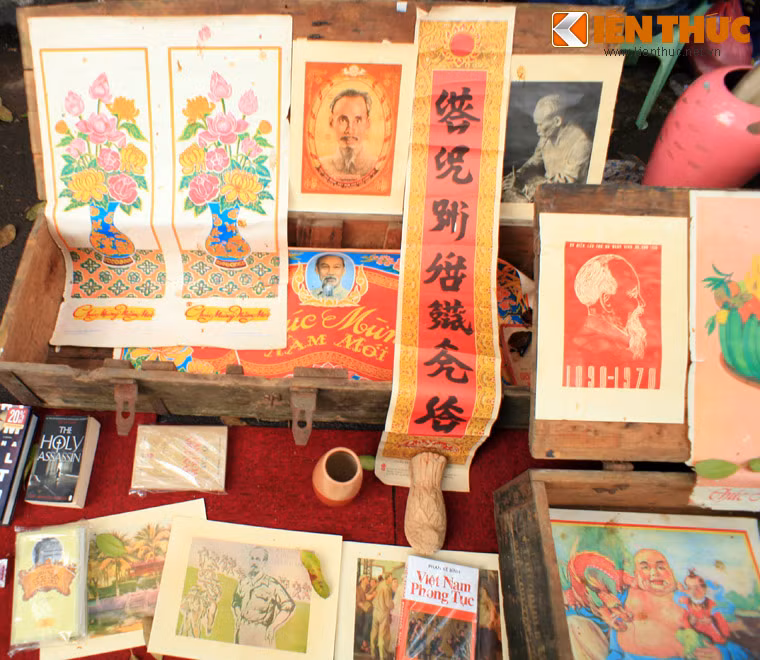 Chẳng hạn những bức tranh Tết thời bao cấp.