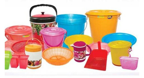 Đồ nhựa nguy hiểm bởi chúng thường chứa thành phần bisphenol A (BPA) dễ nhiễm vào thực phẩm. Khi đi vào cơ thể, BPA làm tăng nguy cơ tiểu đường, bệnh tim và tăng cân béo phì. Trường hợp không có vật liệu thay thế, bạn nên tránh đựng thực phẩm nóng, bảo quản thực phẩm trong thời gian dài bằng đồ nhựa.