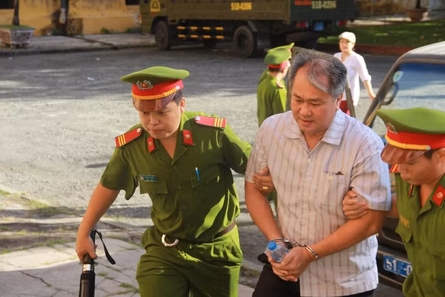 Luat su cua Pham Cong Danh de nghi ba Phan…tra cho OceanBank 500 ty