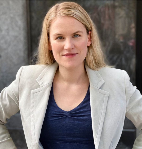 Trong tuyên bố trước Thượng viện Mỹ hôm 5/10, Haugen chỉ trích việc Facebook tạo ra một "hệ thống khuếch đại sự chia rẽ, chủ nghĩa cực đoan và phân cực" trên toàn thế giới. Vì những lý do đó, bà Frances Haugen chính thức nghỉ việc và quyết định đưa mọi chuyện ra ánh sáng.