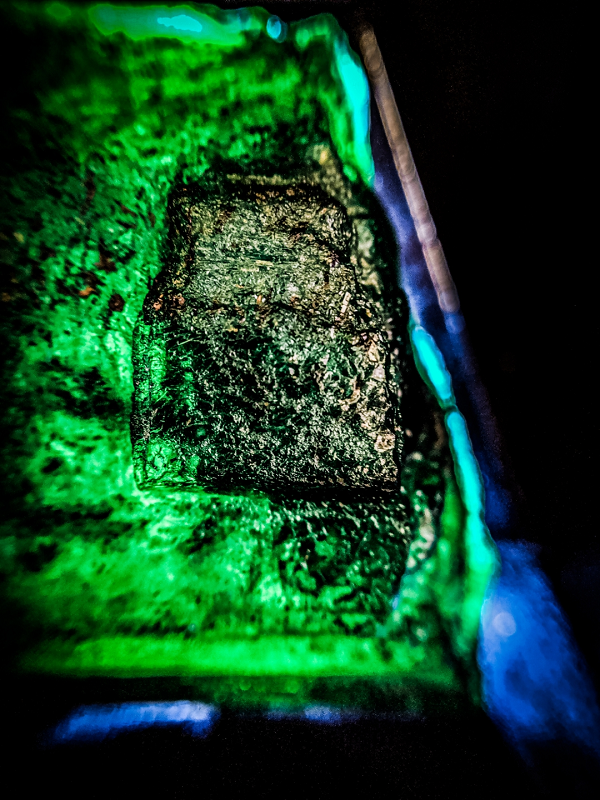 Mức giá cụ thể của viên ngọc không được tiết lộ, song tại buổi đấu giá có viên ngọc này, mỗi carat đá hôm đó có mức giá lên tới 68 USD. Căn cứ vào đây, có thể tạm tính viên ngọc bảo lớn nhất thế giới này có mức giá ước chừng 384.540 USD, tức khoảng 8,7 tỷ đồng.